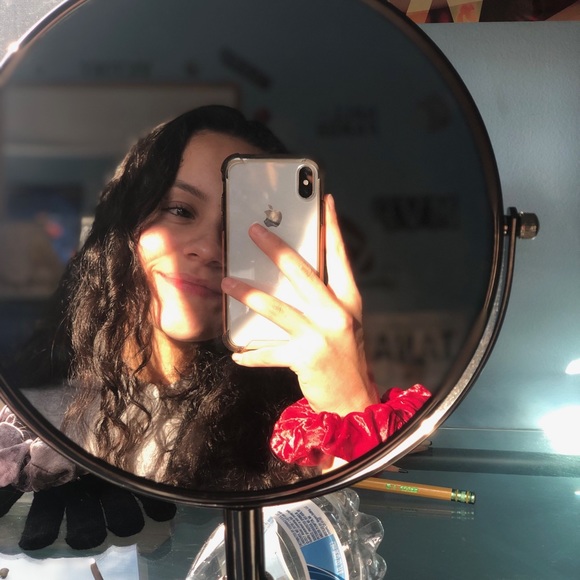 Meet your Posher, Sophia - Picture 2 of 3